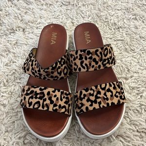 MIA slides/flats